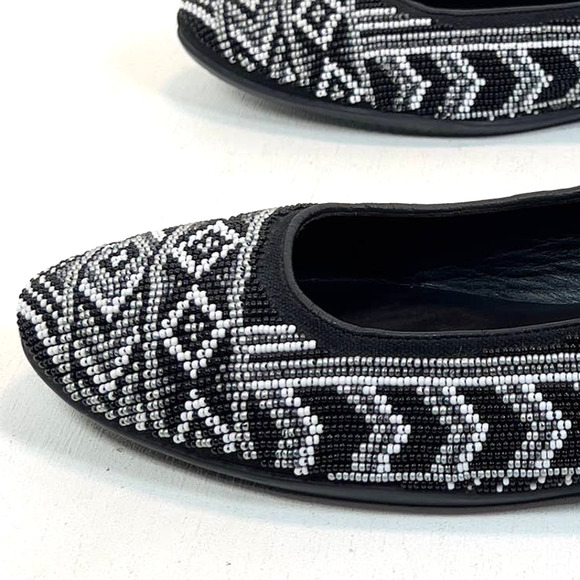 Donald J Pliner Hasin Glass Beaded Ballet Flats Shoe - Black/White/Gray -Women 8 - Picture 7 of 11